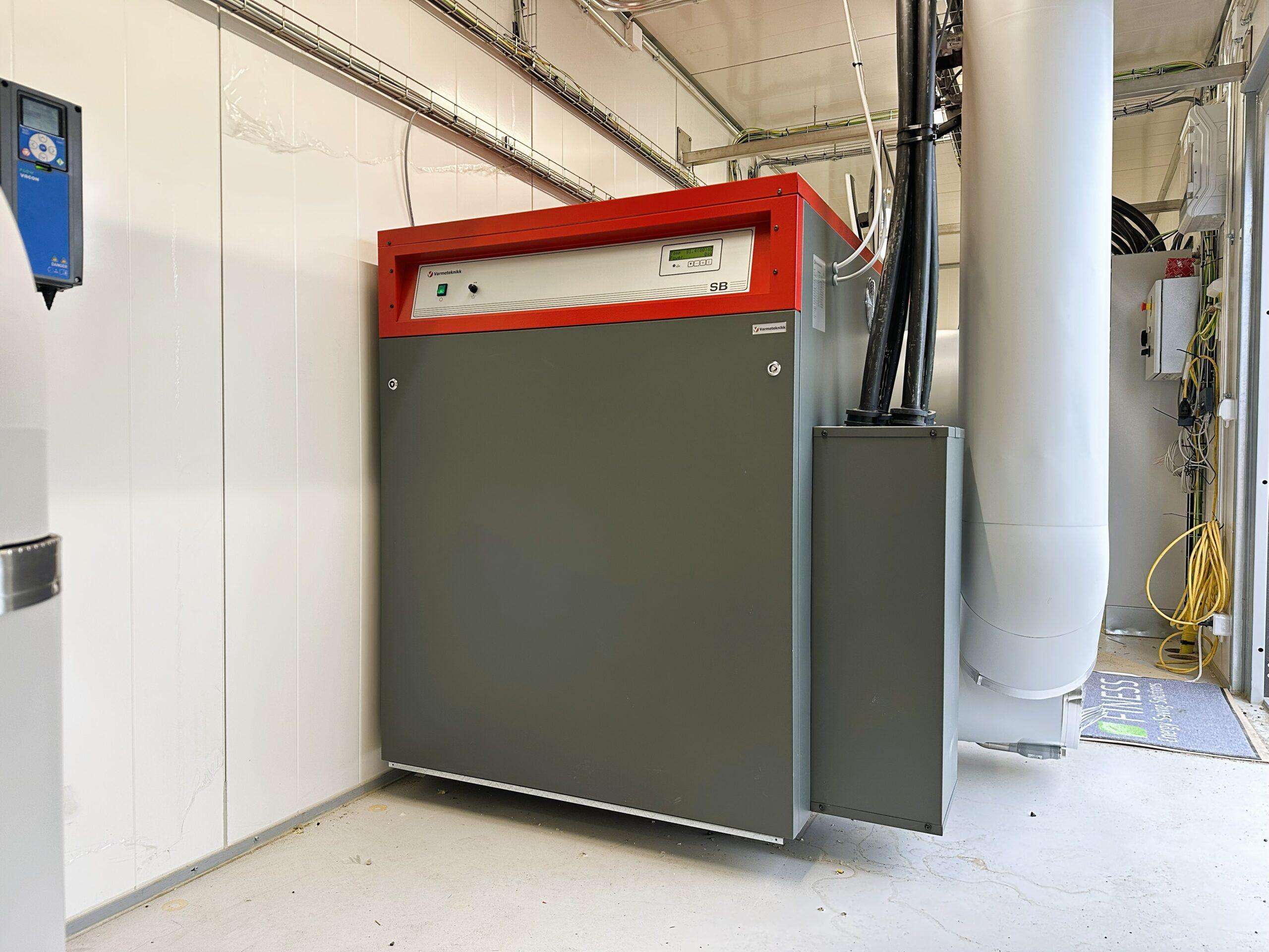 1MW kaukolämpökattilajärjestelmä laitekontissa